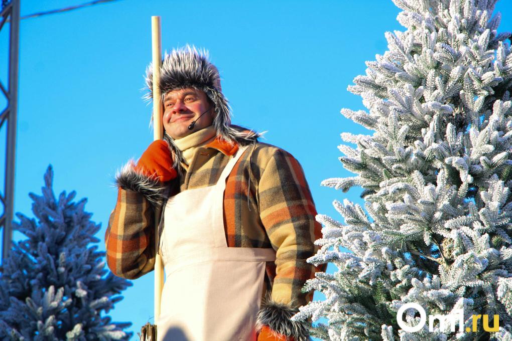 Зажгли звезду: в Омской крепости открыли главную городскую ёлку