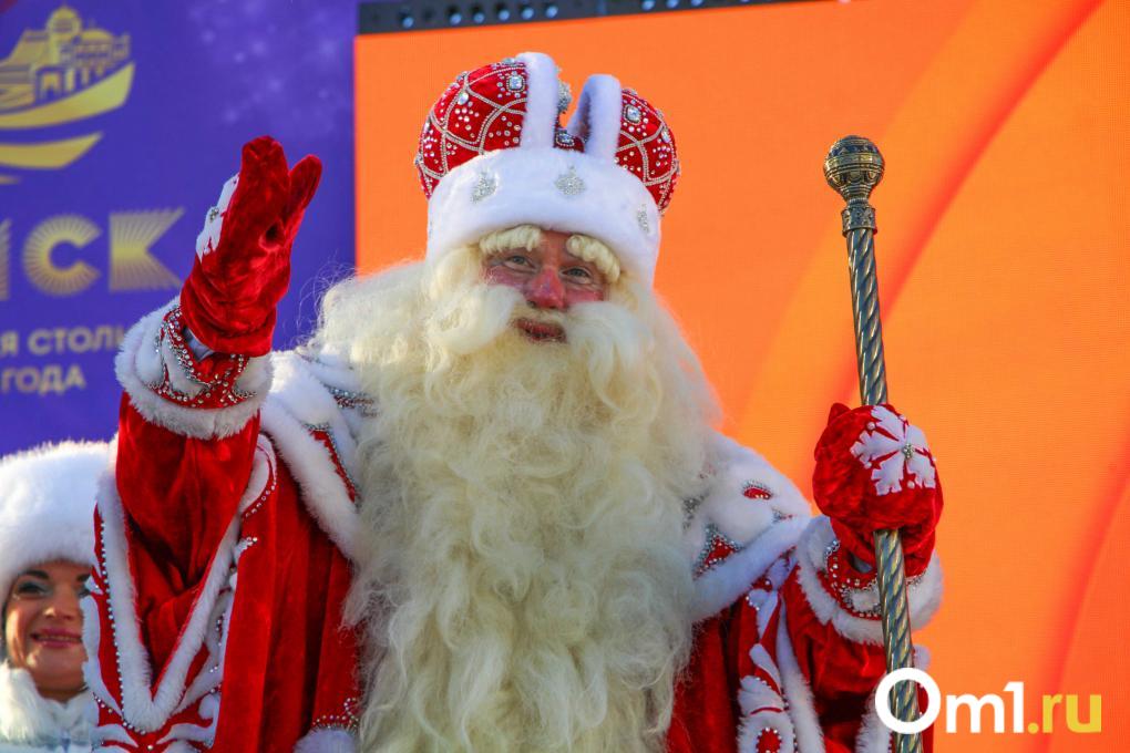 Зажгли звезду: в Омской крепости открыли главную городскую ёлку