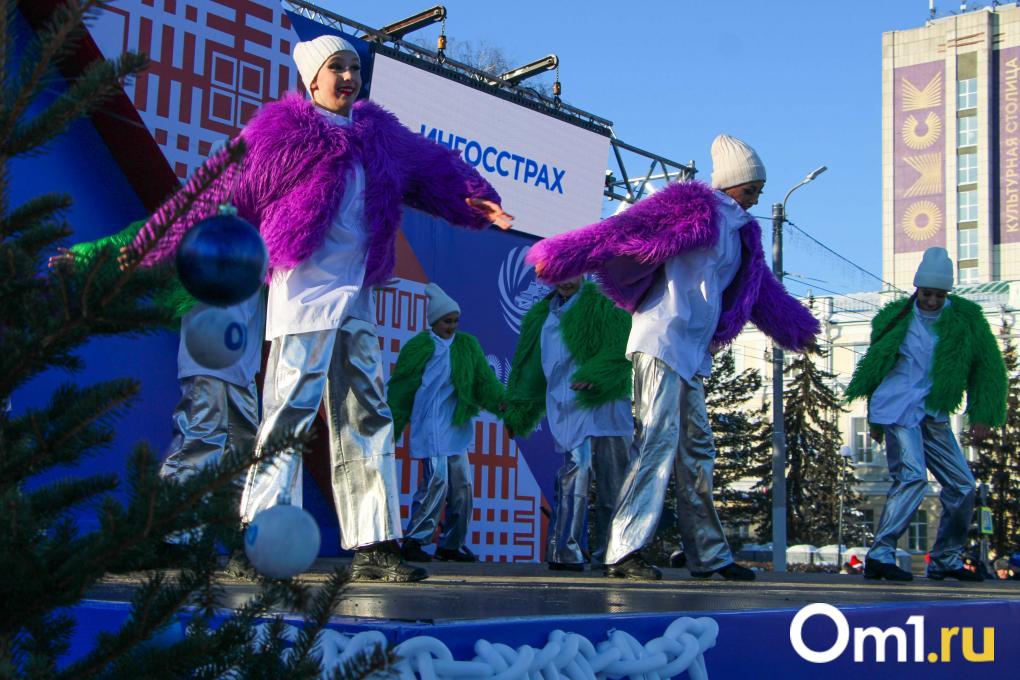 Мороз и солнце, бег чудесный: в Омске прошёл Рождественский полумарафон