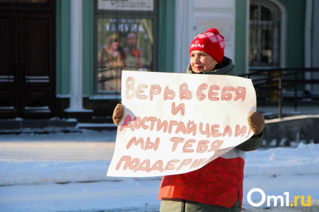 Мороз и солнце, бег чудесный: в Омске прошёл Рождественский полумарафон