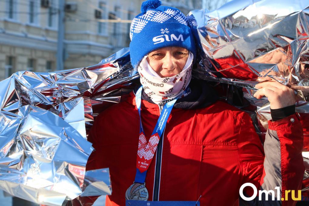 Мороз и солнце, бег чудесный: в Омске прошёл Рождественский полумарафон