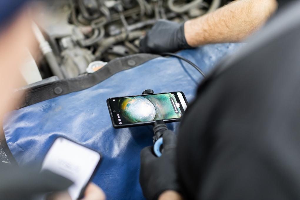 Эксперты разобрали автомобиль после работы на улучшенном топливе и проверили мотор