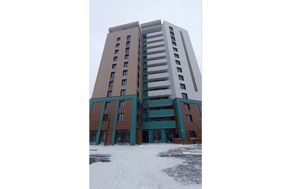 Подземный паркинг и кладовая: в Омске сдали три новых жилых высотки