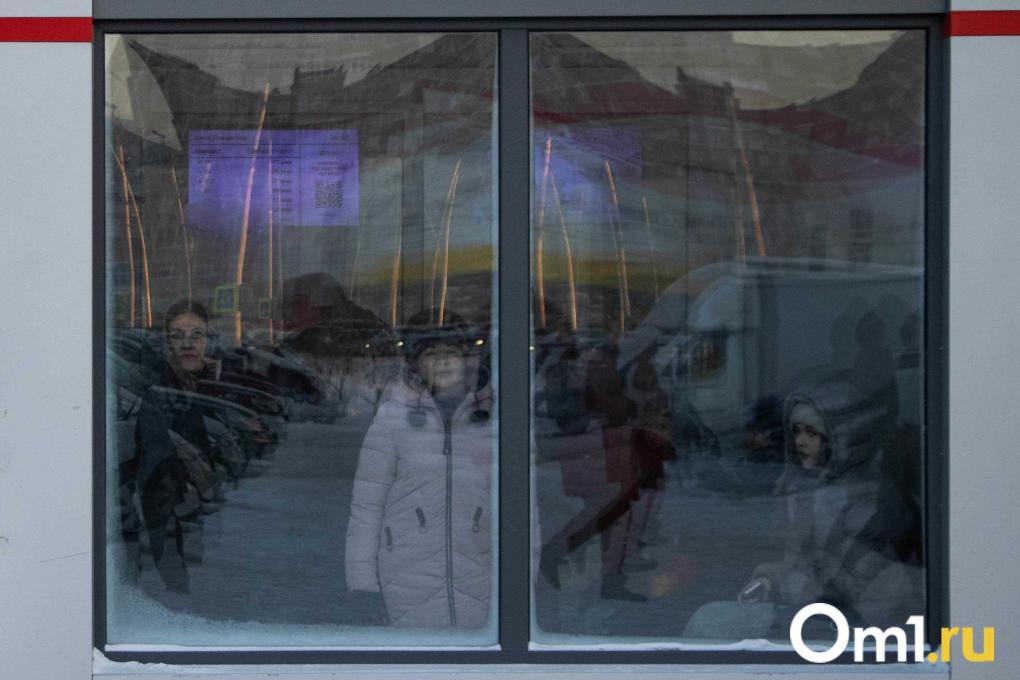 Мороз и солнце: как выглядят застывшие омские улицы в холода