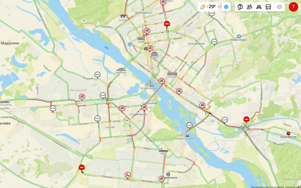 Новосибирск застрял в пробках: что происходит на дорогах утром 26 января?