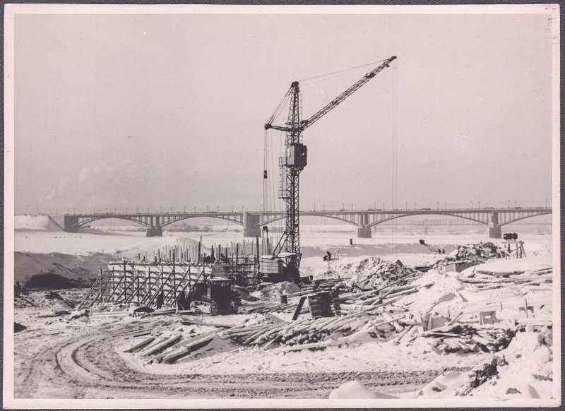 От домов-коммун до подземных тоннелей: смотрим, как менялся Новосибирск за 50 лет