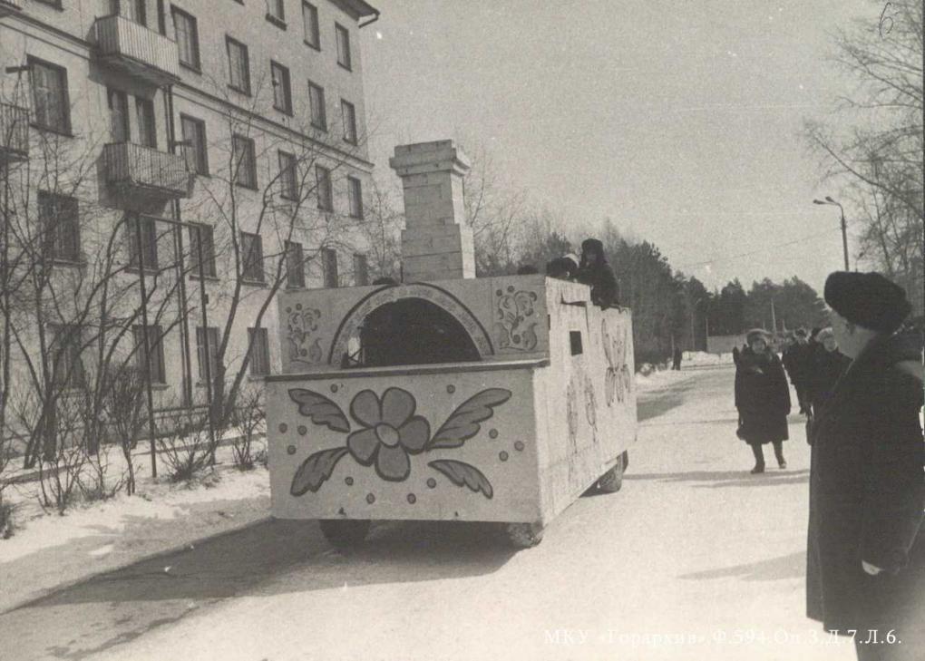 От домов-коммун до подземных тоннелей: смотрим, как менялся Новосибирск за 50 лет