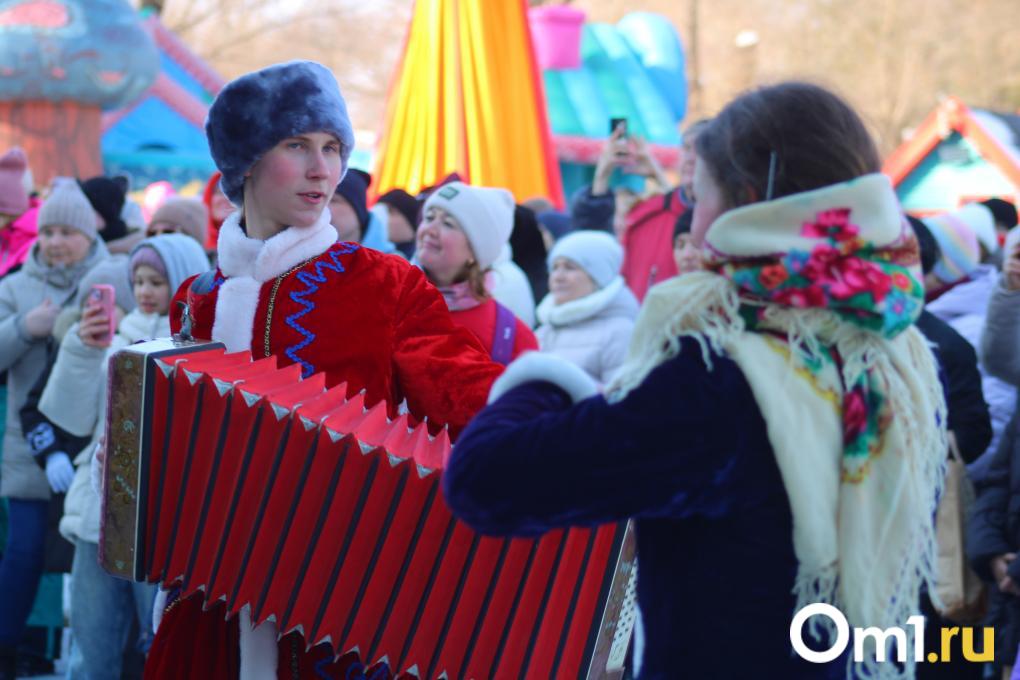 Верблюды, блинные рекорды и 16-метровое чучело: где в Омске погулять на Масленицу?