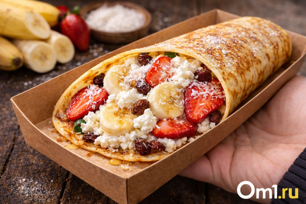 «Балийский» и с игристым: топ интересных начинок блинов из омских бистро