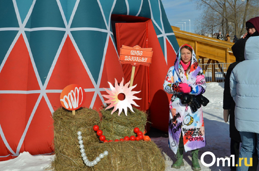 Сожжение гиганта, чайные и блинные рекорды: как омичи погуляли на Масленице в городе