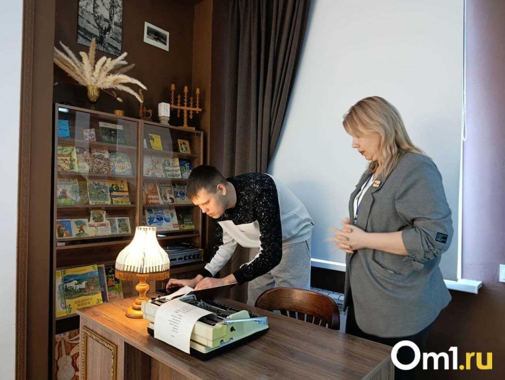 Лица Культурной столицы: изучаем места в Омске, связанные с творчеством Тимофея Белозёрова