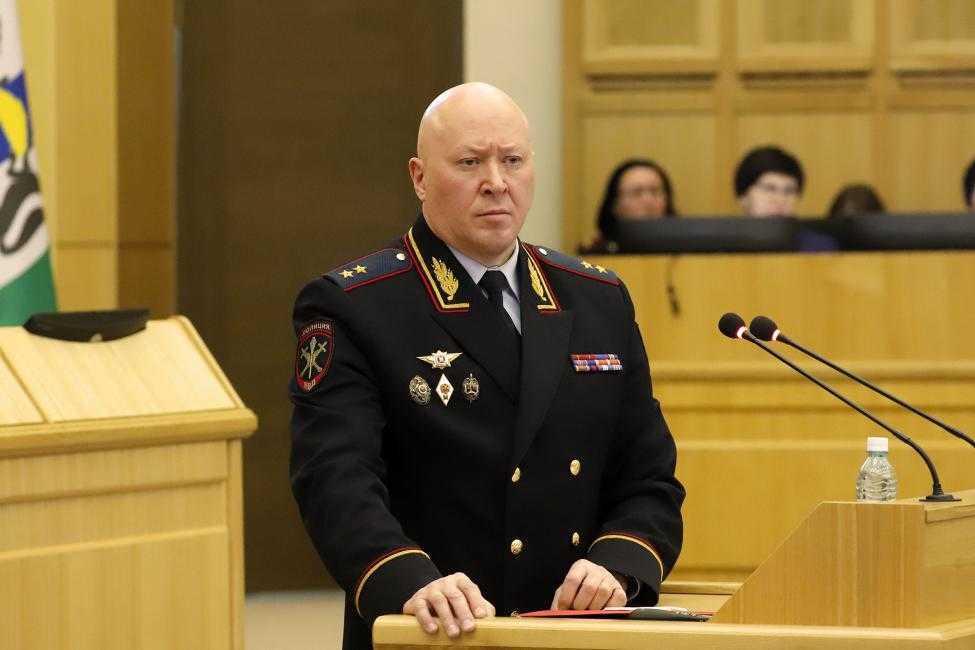 Заксобрание Новосибирской области единогласно приняло отчёт главы ГУ МВД