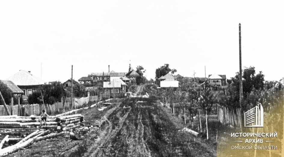 Омичам показали старинные кадры Усть-Ишима к 395-летию села