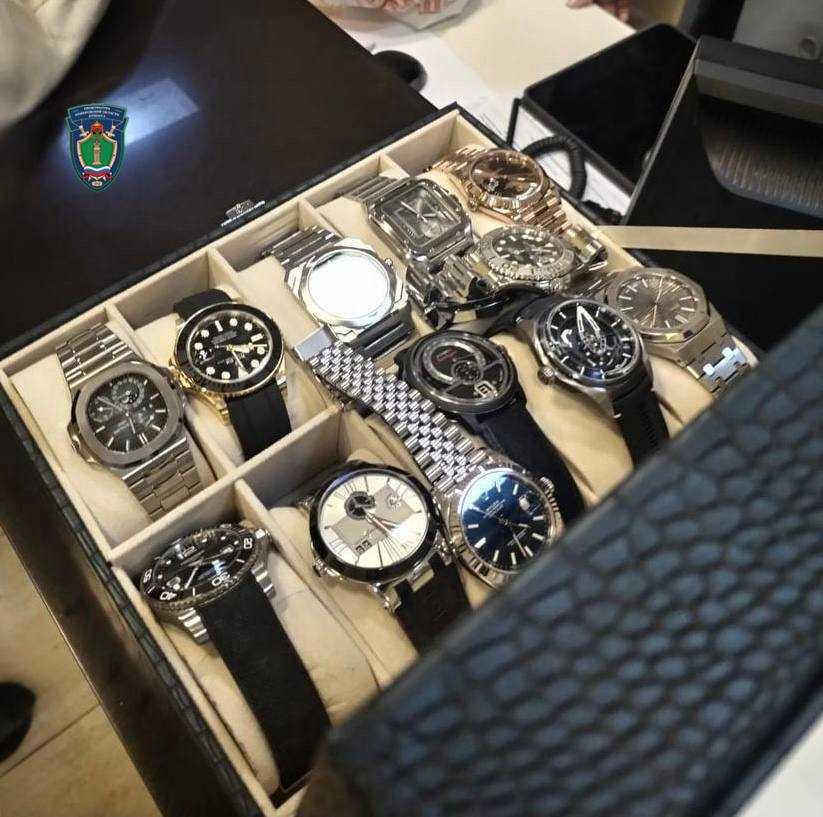 Бывший министр здравоохранения Кузбасса лишился дома, BMW X6 и сумки Chanel