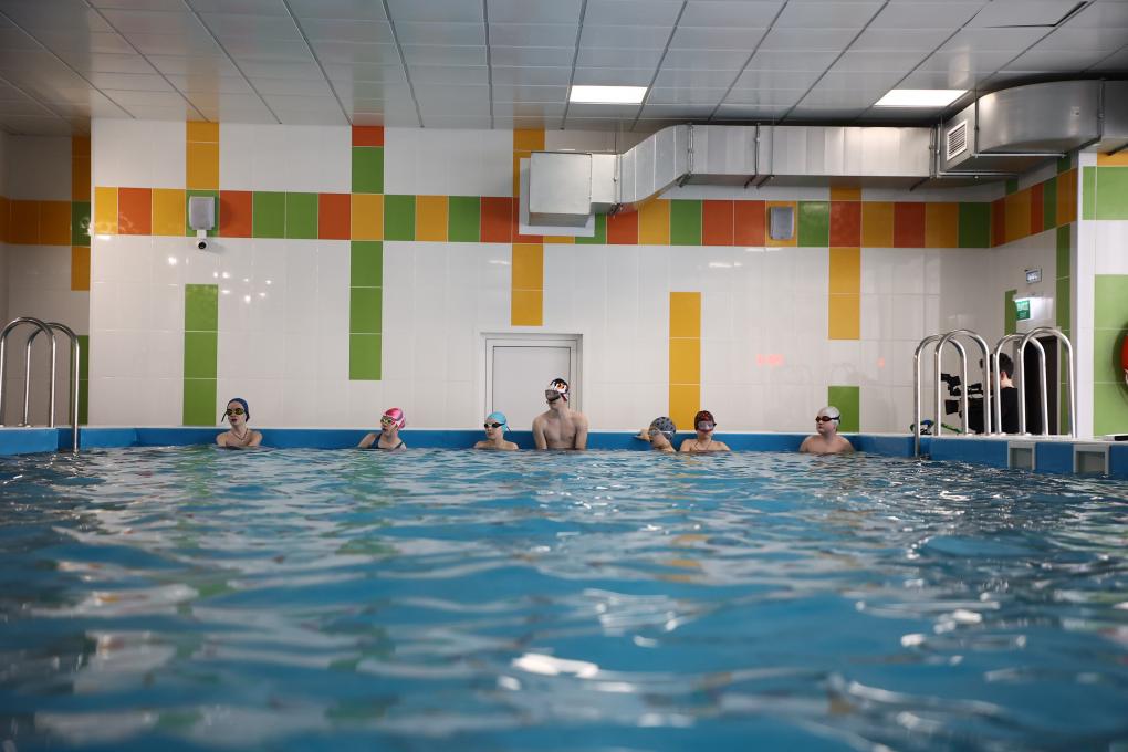 Бассейн в новосибирской школе № 194 вновь открылся после 11 лет простоя