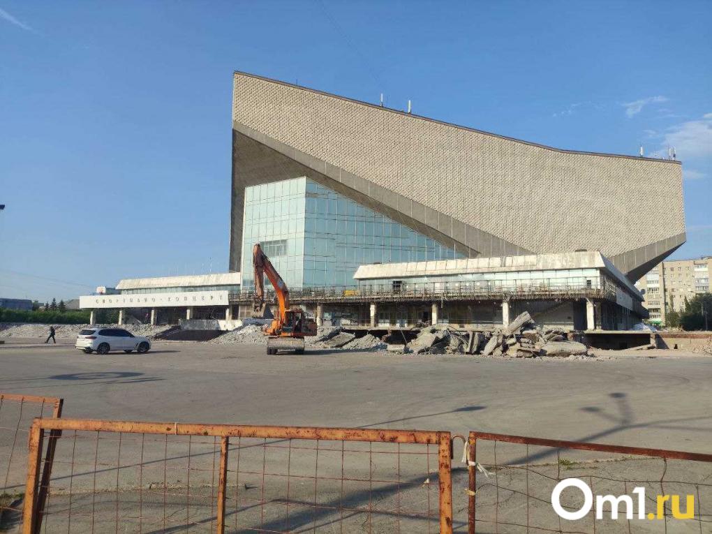 Ремонт за 10 месяцев: вот как восстанавливали СКК Блинова в Омске