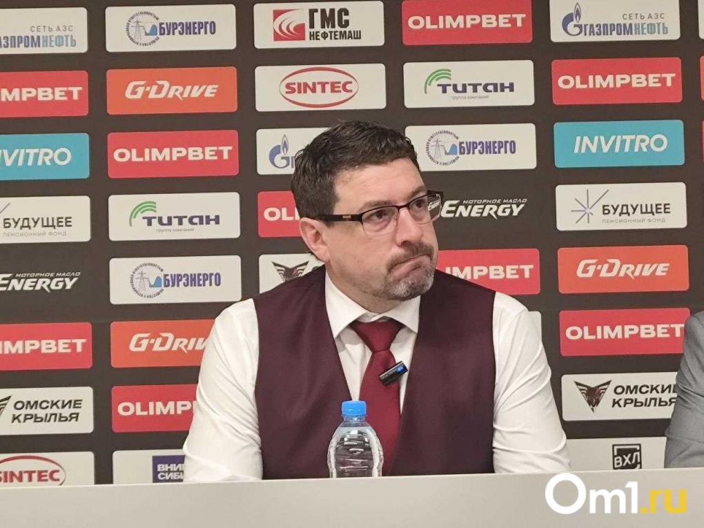 Старый добрый хоккей: вот как прошла первая игра в обновлённом СКК Блинова