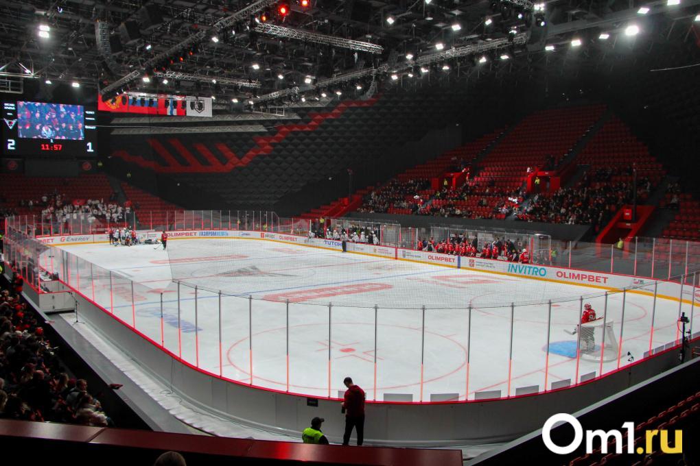 Старый добрый хоккей: вот как прошла первая игра в обновлённом СКК Блинова