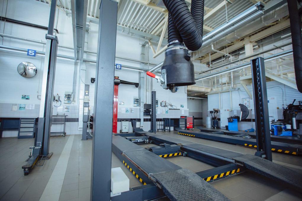 Двойная премьера весны: в омском автосалоне «OMODA|JAECOO Автоплюс» презентовали эффектные кроссоверы