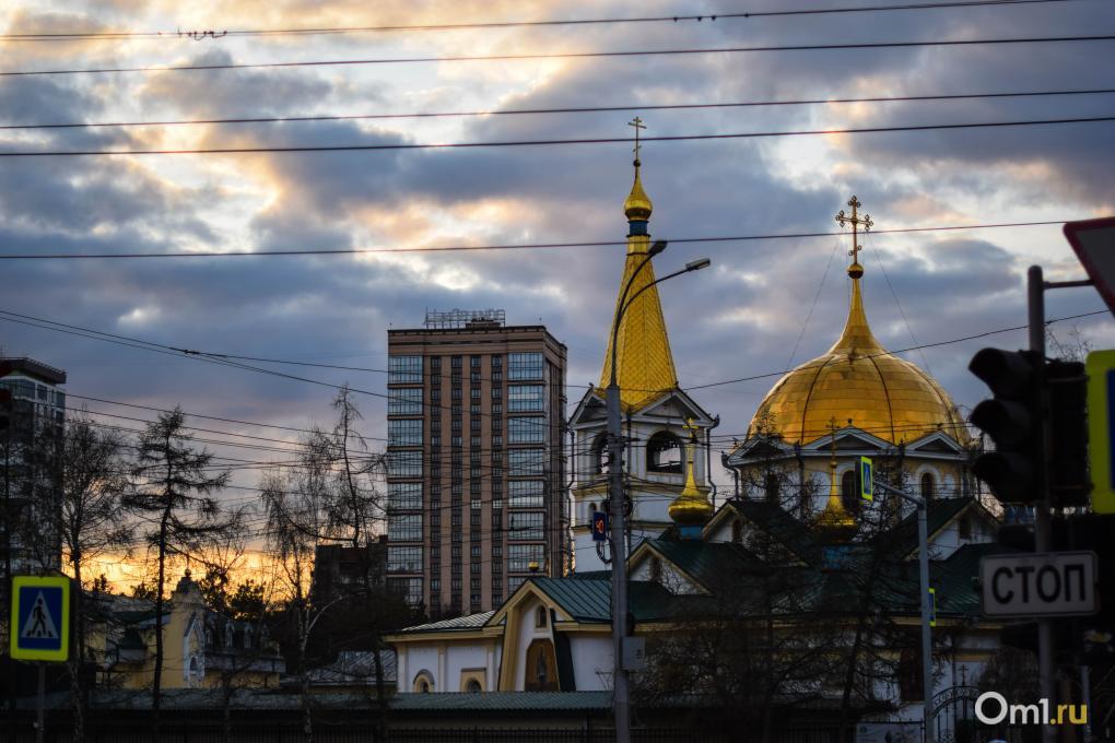 «Справку выписать, чтобы вы в бар сходили?»: как новосибирские врачи общаются с целомудренными девушками