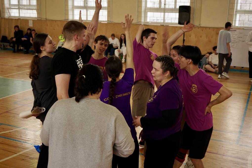 Более 150 участников Российских студенческих отрядов провели первый этап ежегодной спартакиады в Омске