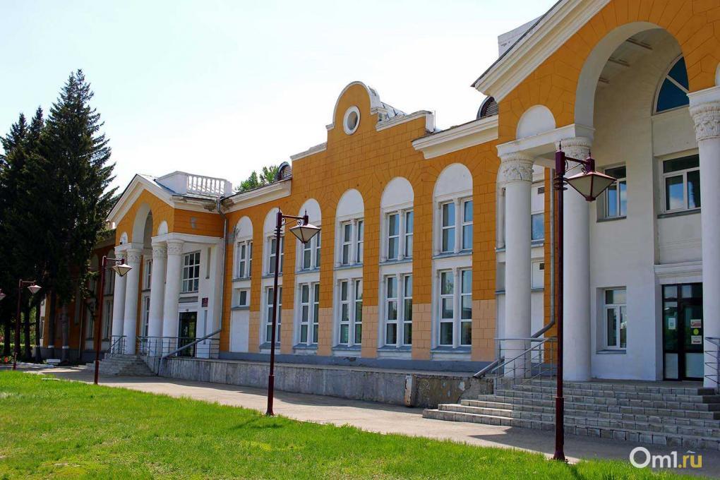 В нашей культуре – кризис? Омич размышляет, почему все внезапно захотели вернуться в СССР