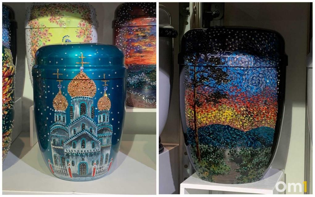 Урны с Ван Гогом и гробы 18 века: что представили на выставке «Сибирь-Ритуал» в Экспоцентре — показываем самое интересное