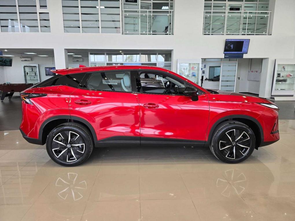 OMODA C5: городской кроссовер, который невозможно не заметить