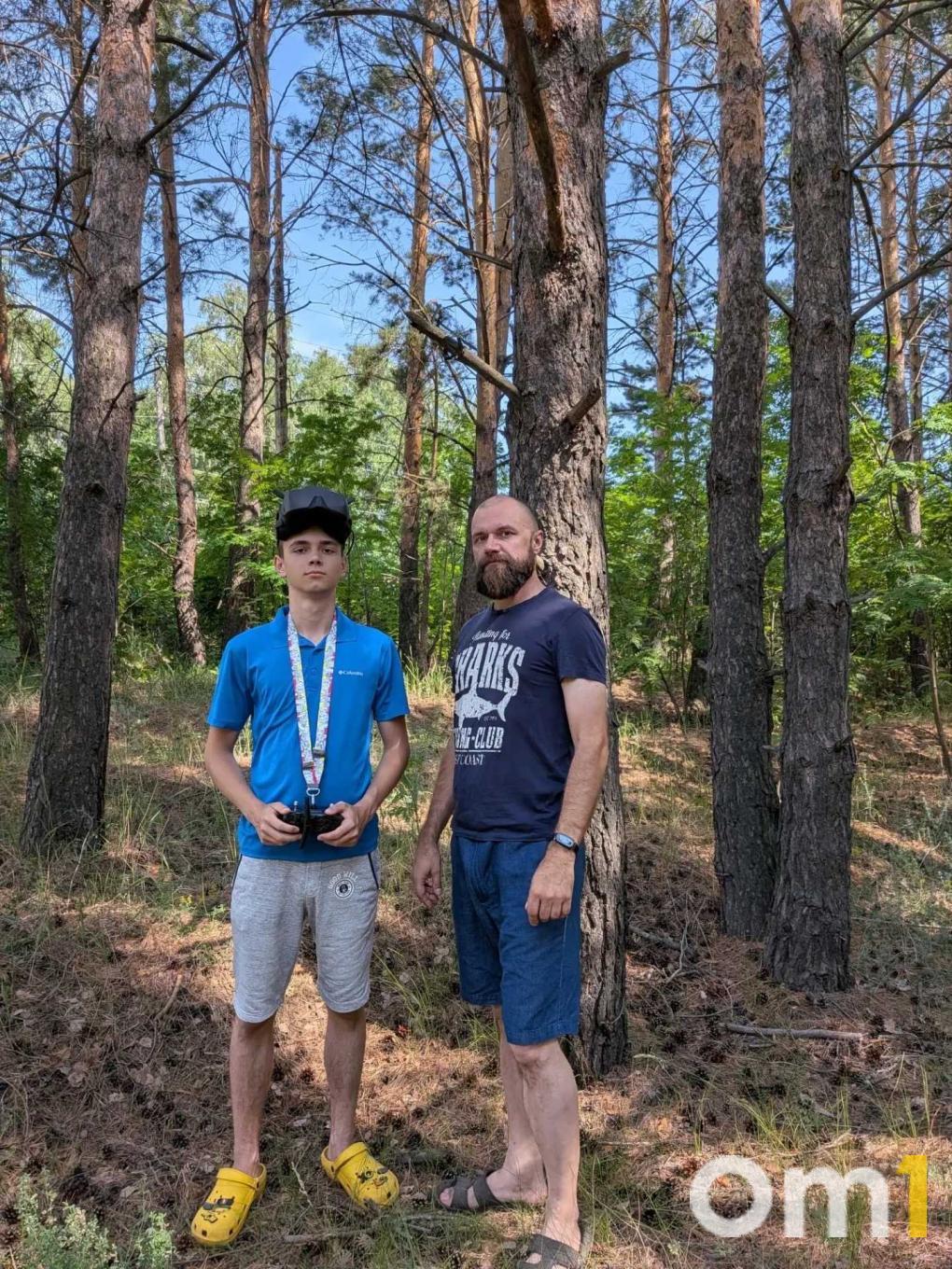 «Пусть лучше гоняют на дронах, чем на мотоциклах» — опыт родителей киберспортсменов