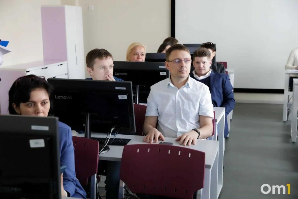 «Выросла дисциплина»: новосибирские учителя рассказали про пользу киберспорта для своих учеников