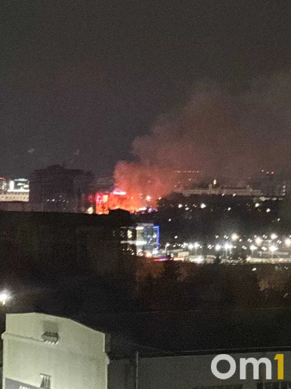 В ночь на среду в Омске загорелся дом за мэрией