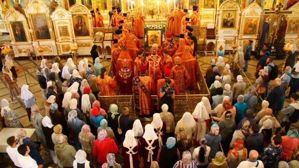 Ковчег с частицей мощей святого Георгия Победоносца доставили в Новосибирск