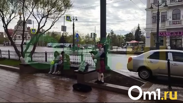 В Омске сыграли «Катюшу» на волынке