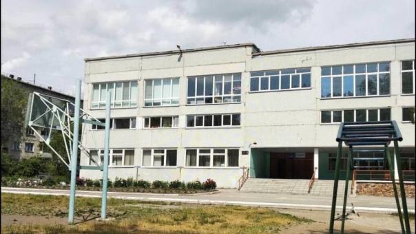 В Минобре Новосибирской области прокомментировали инцидент со сломанным позвоночником у шестиклассницы