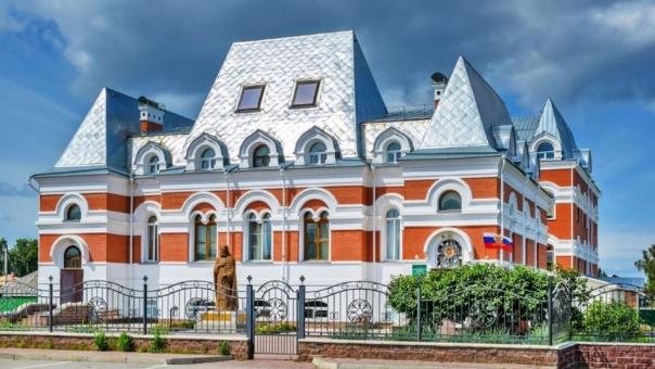 Скрывали траты? Прекратили дело о закрытии православной гимназии Серафима Саровского в Новосибирске