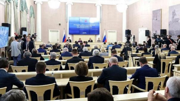 Председатель Заксобрания Новосибирской области Андрей Шимкив обсудил нехватку врачей и учителей
