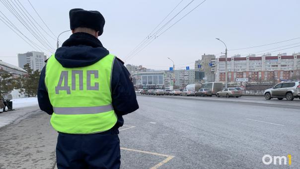 В Омске в автомобильном манёвре пострадал 9-летний ребёнок
