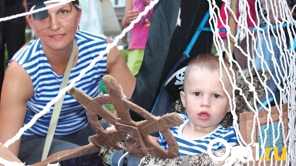 Опубликован топ аудиокниг, которые можно почитать маленьким новосибирцам перед сном