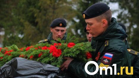 В Омске на День Победы объявили штормовое предупреждение