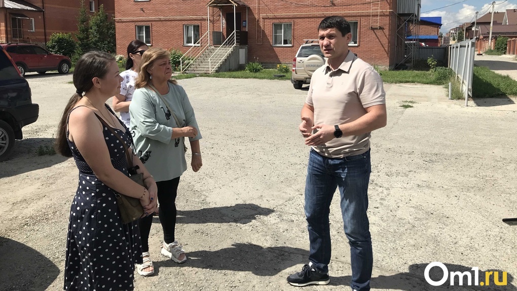 Депутат горсовета помогает новосибирцам разрешить конфликт с застройщиком