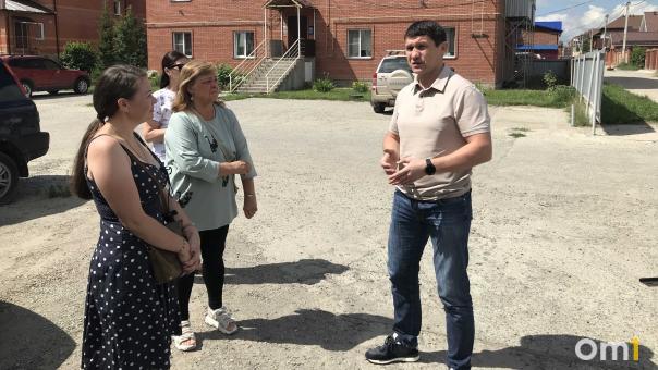 Депутат горсовета помогает новосибирцам разрешить конфликт с застройщиком
