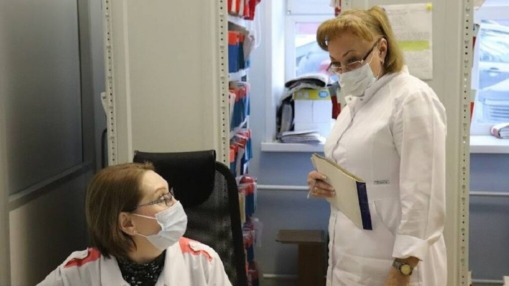 Эпидемия гриппа «скосила» почти половину медиков в омских больницах