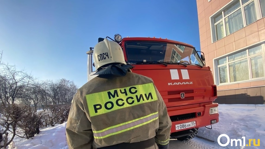 Омский торговый центр эвакуировали из-за пожарной тревоги