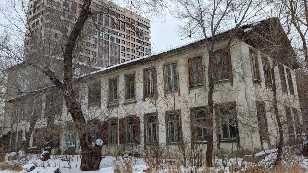 Мэрия готова заплатить 2 миллиона за снос двухэтажки в центре Омска