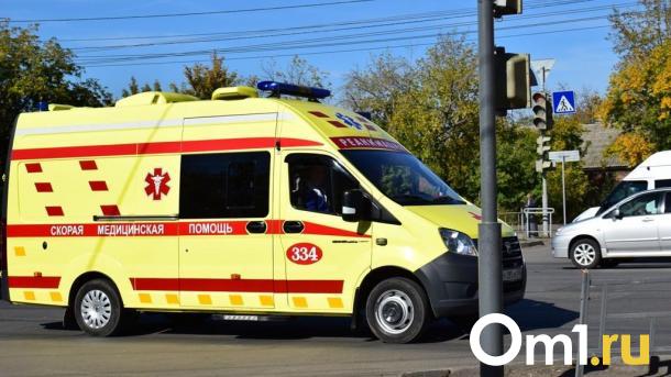 Диагностировали травмы головы: в Омске мужчина жестоко избил свою знакомую
