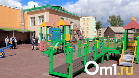 Заперты дома с малышами: родители негодуют из-за отсутствия детсада в селе Новосибирской области