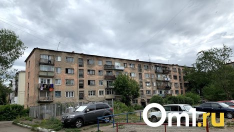 Власти выделили деньги на укрепление фасадов омских пятиэтажек