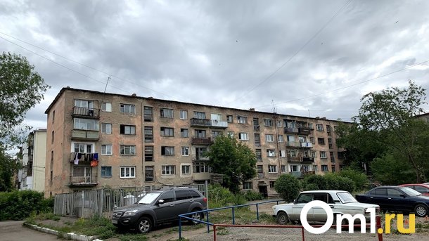 Власти выделили деньги на укрепление фасадов омских пятиэтажек