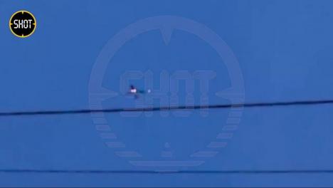 Полыхающий в небе самолёт сняли на видео жители Улан-Удэ