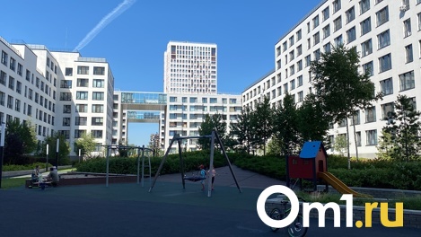 Европейский берег: репортаж из новосибирского микрорайона, куда приезжают ради селфи и езды на самокатах